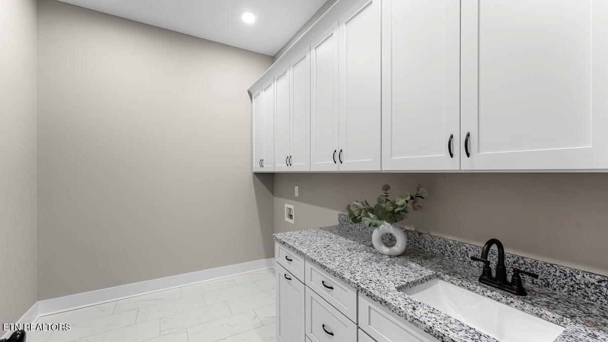 1014 Herbert Drive Greenback, TN 37742 - Photo 23 of 46 Laundry (3)