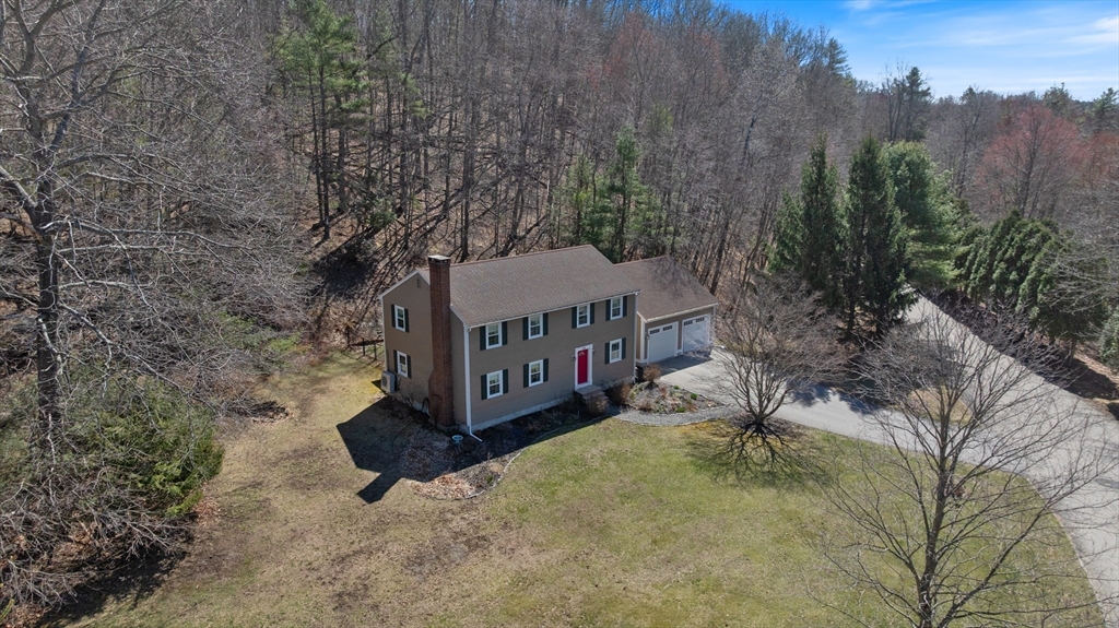22 Elizabeth Street Amesbury, MA 01913 - Photo 33 of 38 a view of a house with a yard