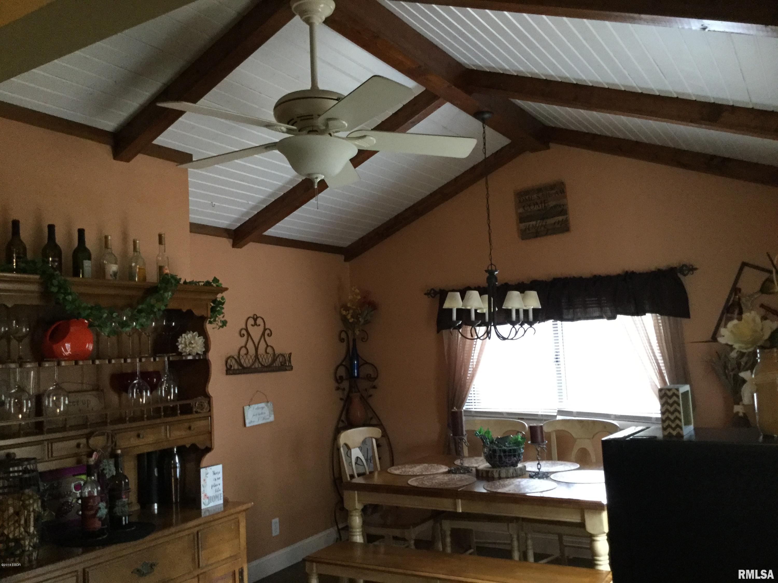 202 Williford Road Jonesboro, IL 62952 - Photo 5 of 27 Gallery Image 5
