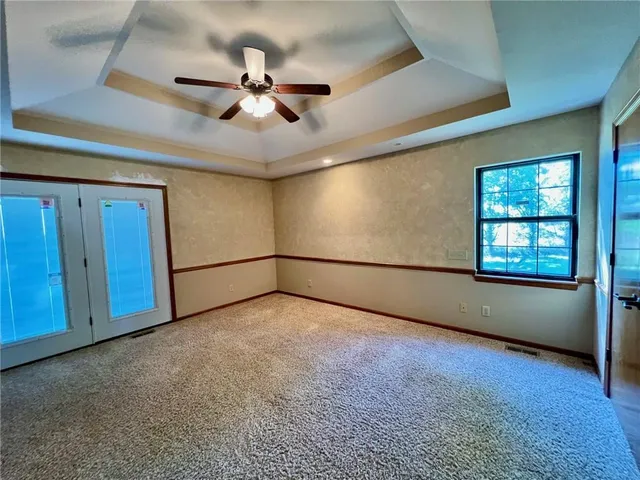 $385,000 | 27511 East Blue Mills Road, Sibley, MO 64088