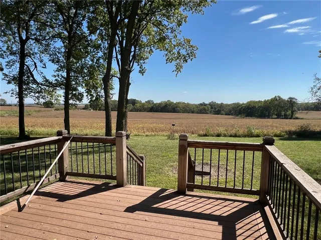 $385,000 | 27511 East Blue Mills Road, Sibley, MO 64088