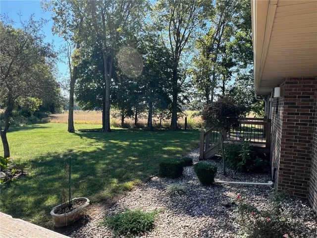 $385,000 | 27511 East Blue Mills Road, Sibley, MO 64088