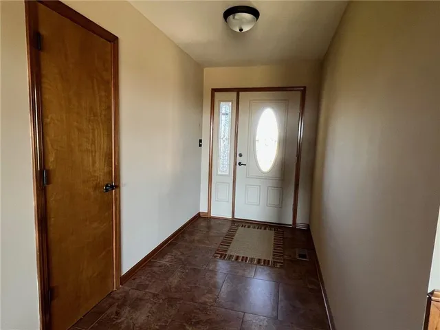 $385,000 | 27511 East Blue Mills Road, Sibley, MO 64088