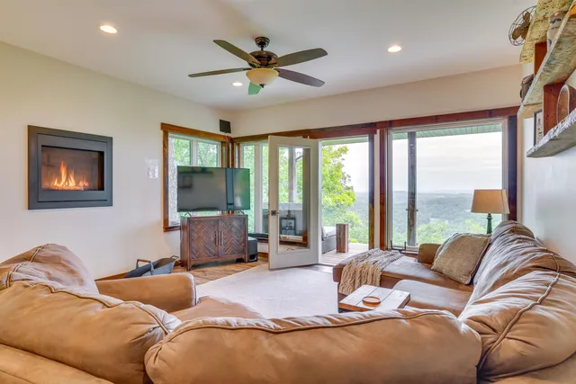 $1,325,000 | N7703 & N7705 Wanlass, Mindoro, WI 54644