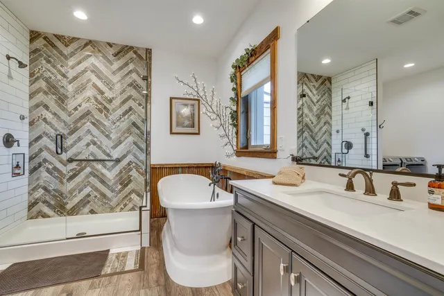 $1,325,000 | N7703 & N7705 Wanlass, Mindoro, WI 54644