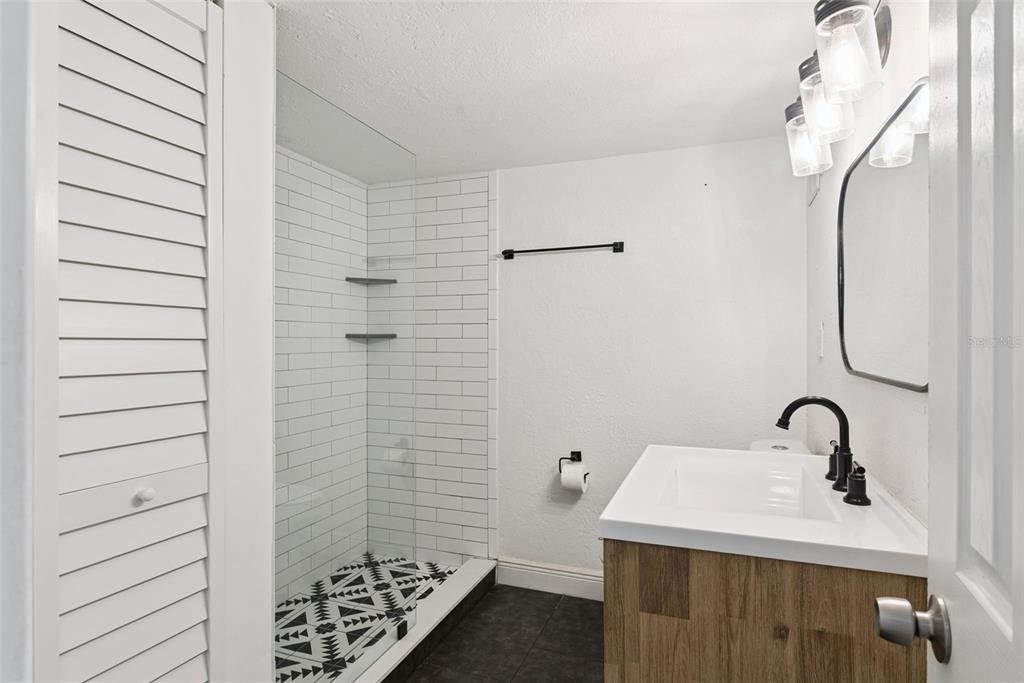 1935 South Conway Road, Unit J4 Orlando, FL 32812 - Photo 17 of 19