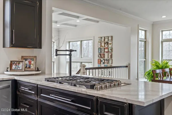 $707,500 | 8 Brookhaven Court, Wilton, NY 12866