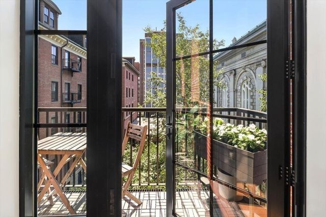 $907,000 | 21 Father Francis Gilday Street, Unit 302, Boston, MA 02118