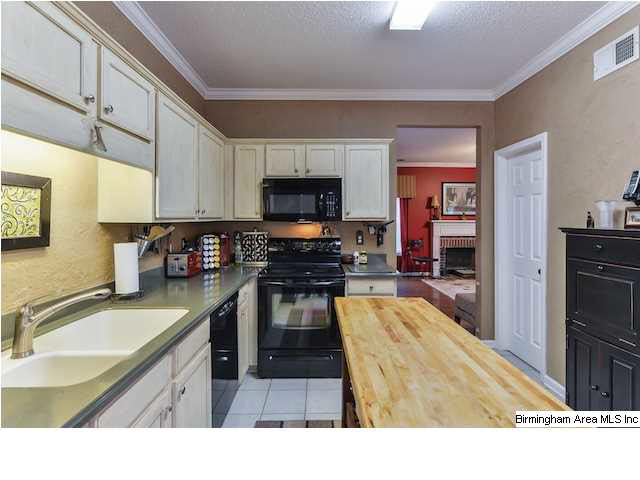 104 Ivy Circle Pelham, AL 35124 - Photo 18 of 32