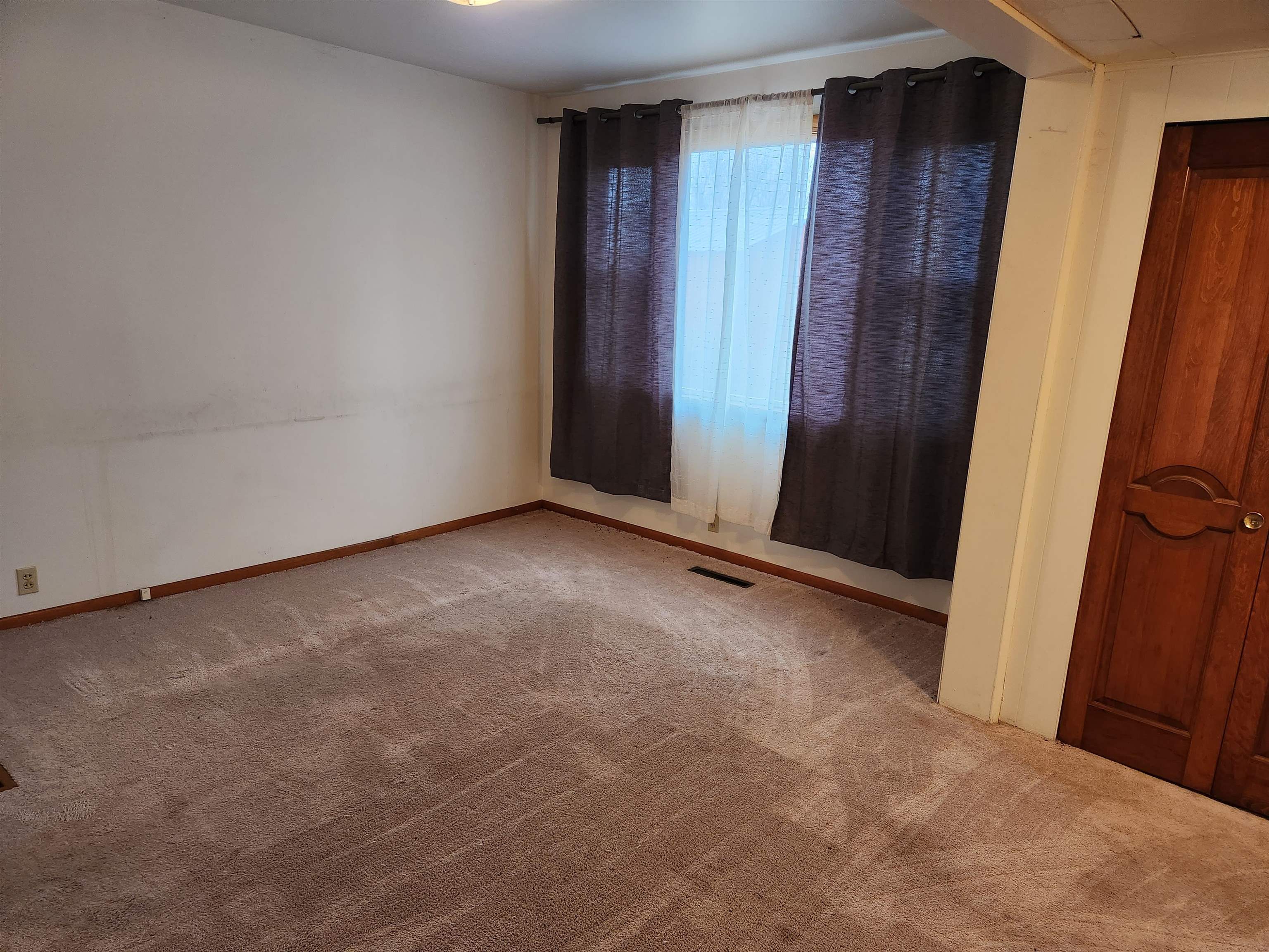 7082 South Hoosier Road Ashton, IL 61006 - Photo 23 of 48 an empty room with closet