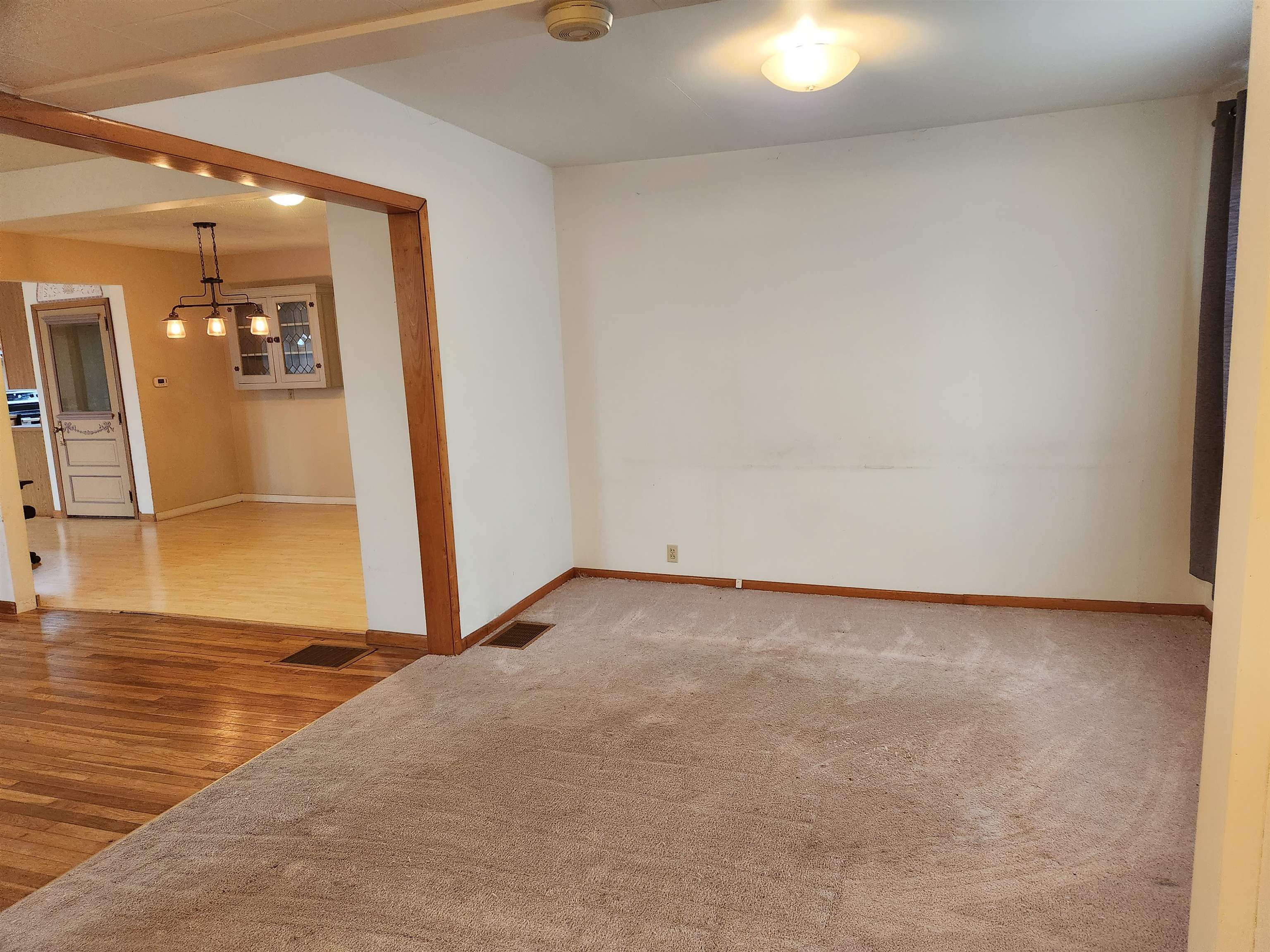 7082 South Hoosier Road Ashton, IL 61006 - Photo 25 of 48 a view of an empty room