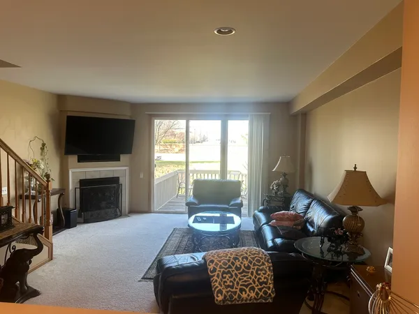 $2,400 | 2734 Rockport Lane, Naperville, IL 60564