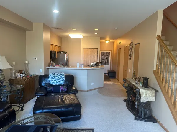 $2,400 | 2734 Rockport Lane, Naperville, IL 60564