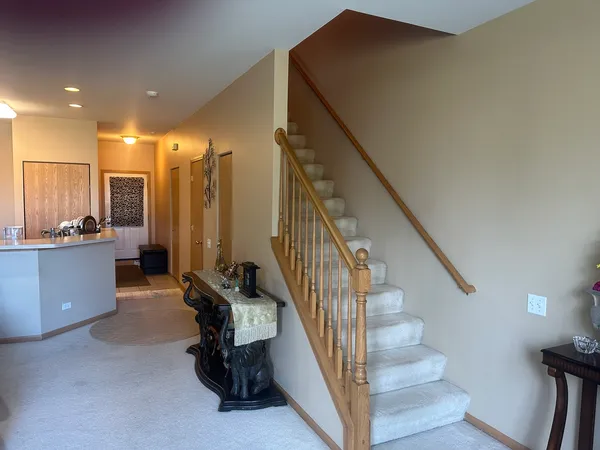 $2,400 | 2734 Rockport Lane, Naperville, IL 60564