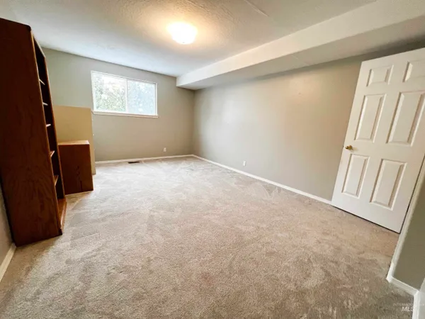 $484,000 | 875 Hughes Drive, Payette, ID 83661
