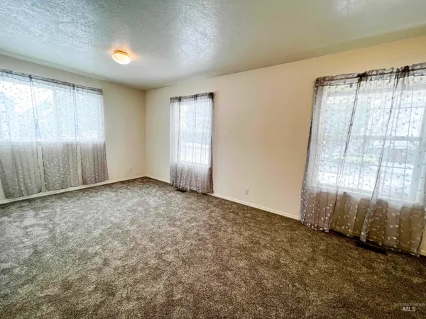 $484,000 | 875 Hughes Drive, Payette, ID 83661