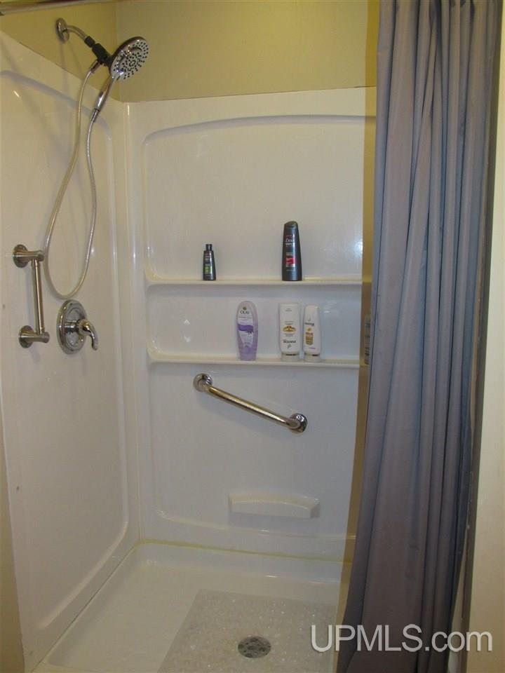 6388 L L.5 Road Gladstone, MI 49837 - Photo 26 of 49