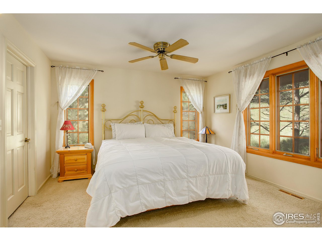 8563 Middle Fork Road Boulder, CO 80302 - Photo 15 of 28 Primary Bedroom
