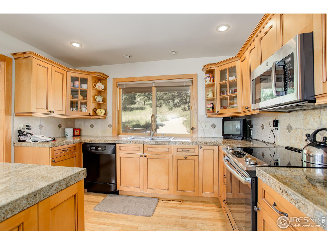 8563 Middle Fork Road Boulder, CO 80302 - Photo 10 of 28