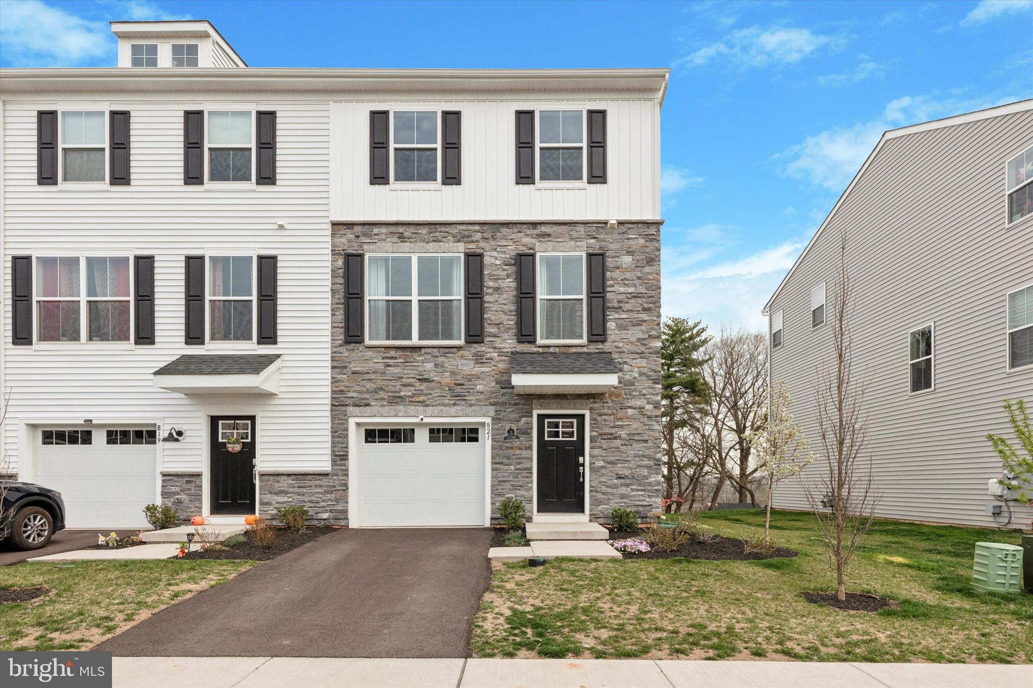 821 Pecan Road Spring City, PA 19475 - Photo 1 of 25 Welcome to 821 Pecan Road!!!