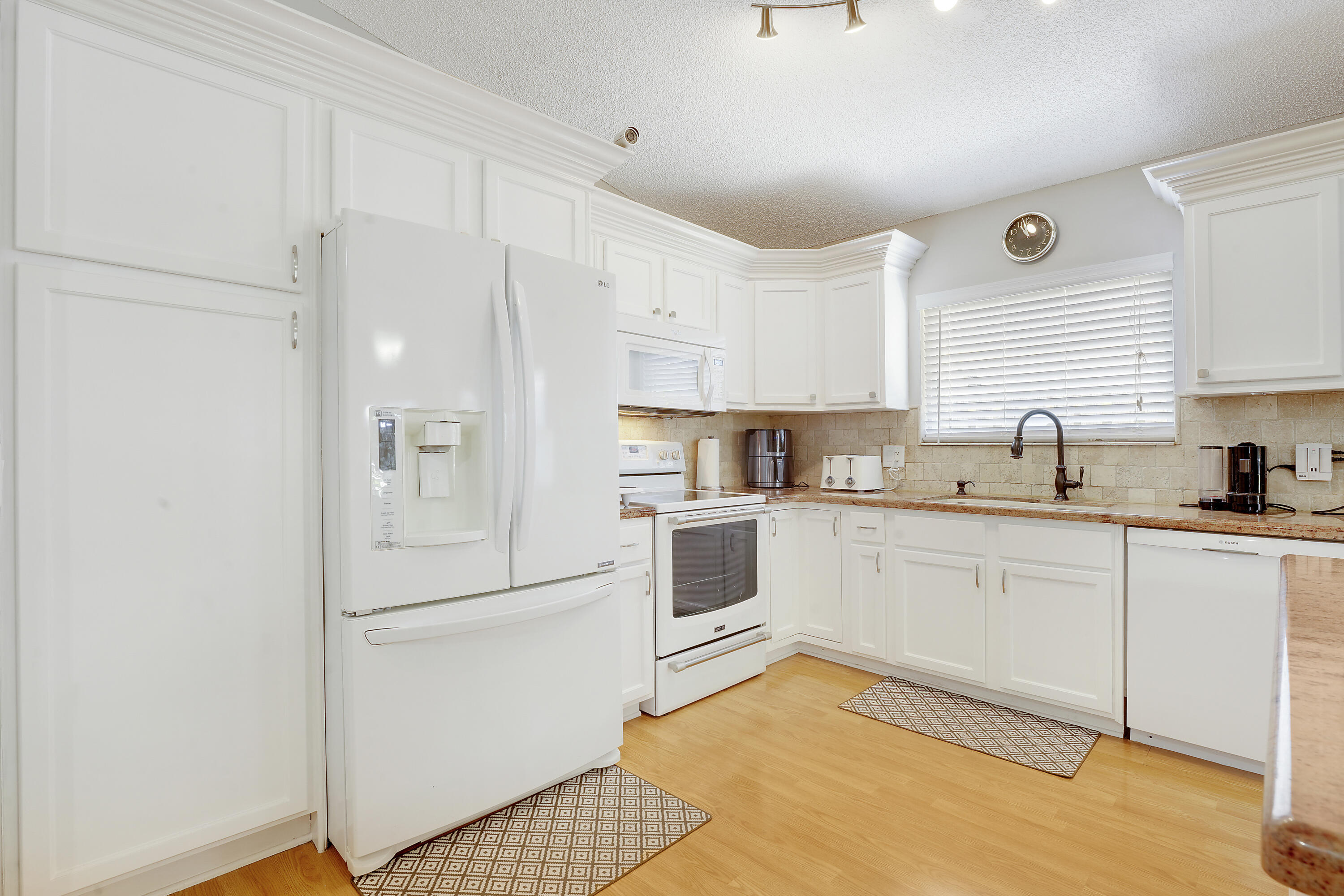 8605 Windy Circle Boynton Beach, FL 33472 - Photo 11 of 36 House-18