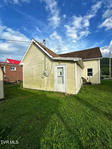 $59,400 | 405 West Main Street, Saltville, VA 24370