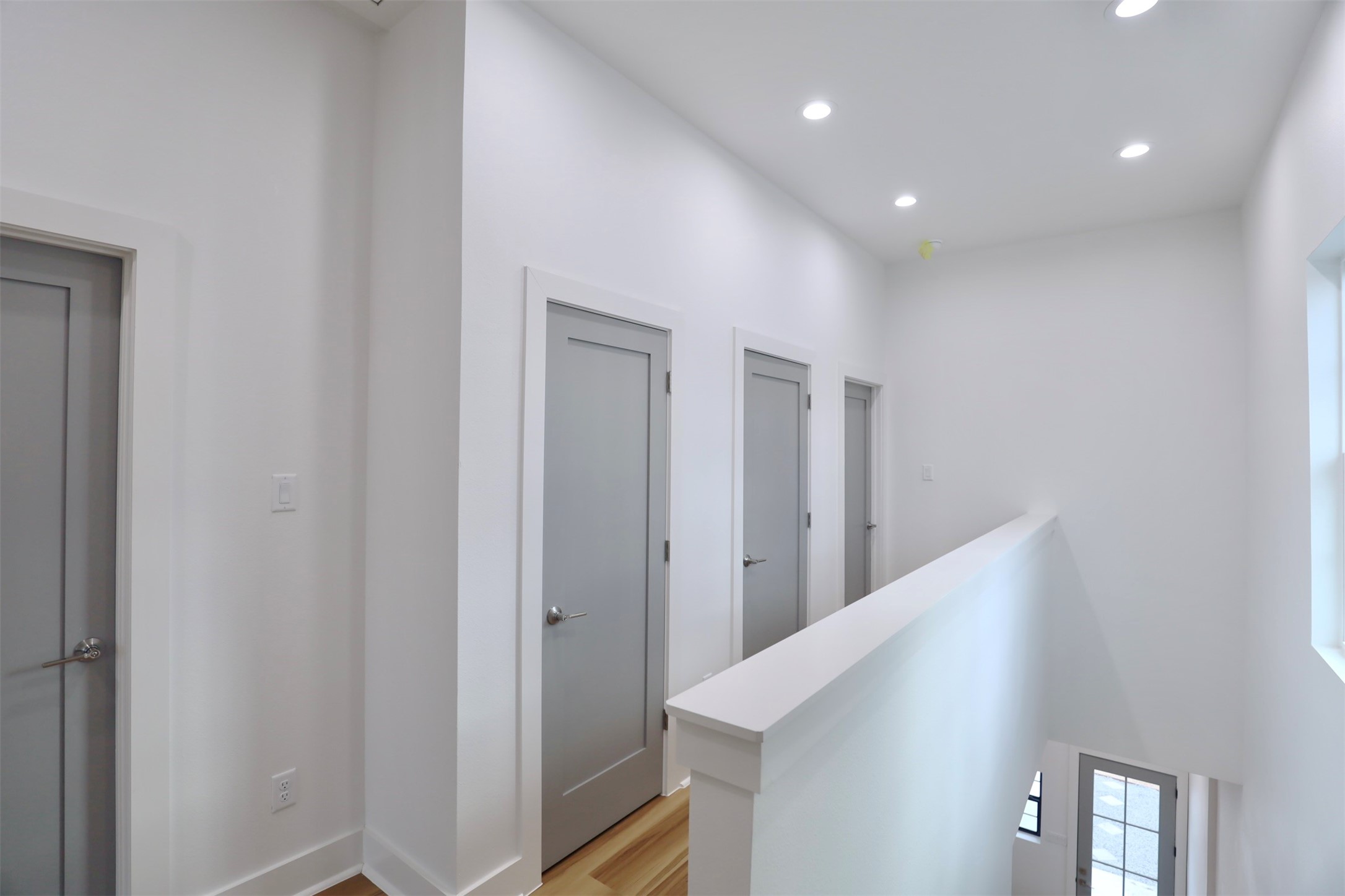 421 East 41st Street Houston, TX 77022 - Photo 23 of 32 a view of hallway