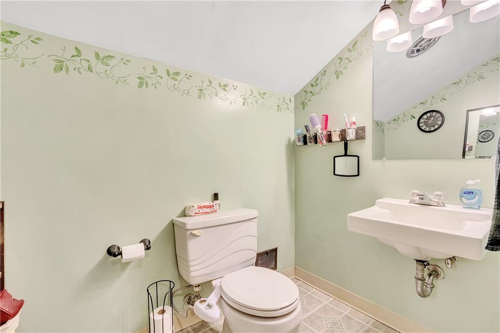 306 Soose Road Pittsburgh, PA 15209 - Photo 14 of 20 Gallery Image 14