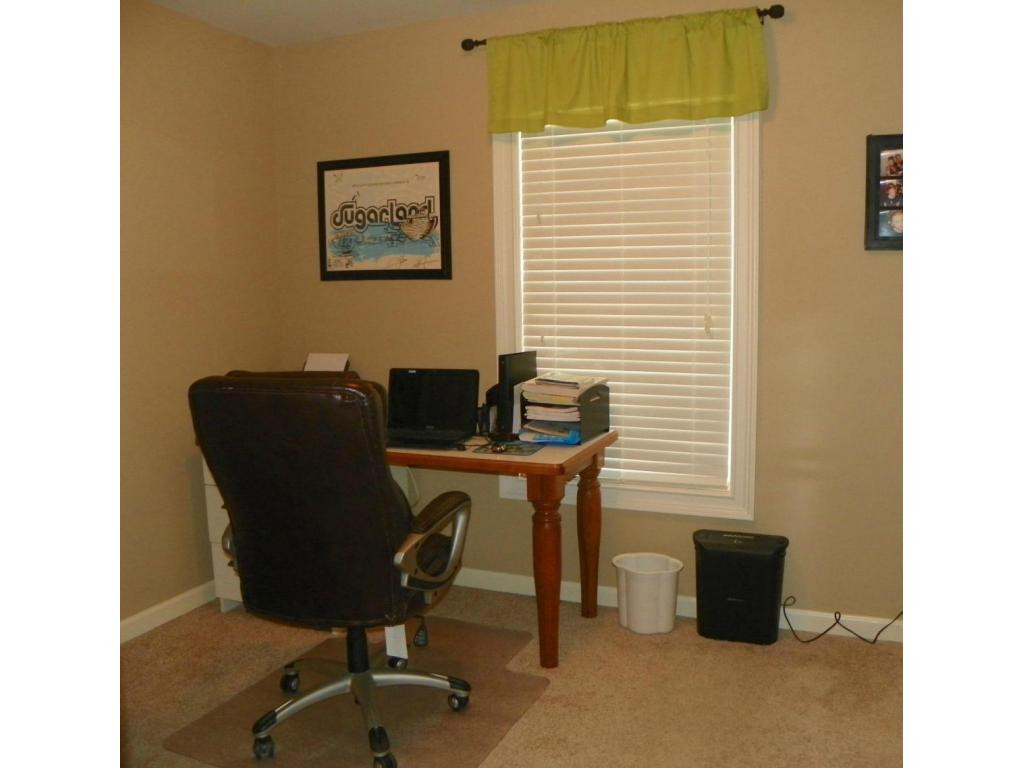 40 Earhart Road, Unit 40 Bluff City, TN 37618 - Photo 13 of 16 Bedroom 3 or Office