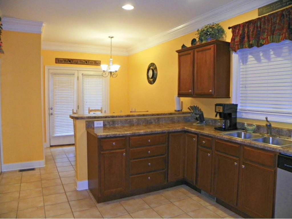 40 Earhart Road, Unit 40 Bluff City, TN 37618 - Photo 6 of 16 All Appliances Convey