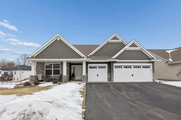 $550,000 | 407 Paradise Drive Southeast, St. Michael, MN 55376