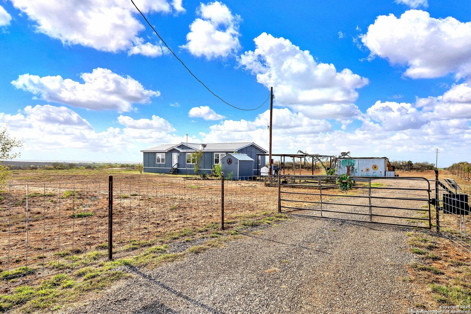 452 6620 Devine, TX 78016 - Photo 15 of 49