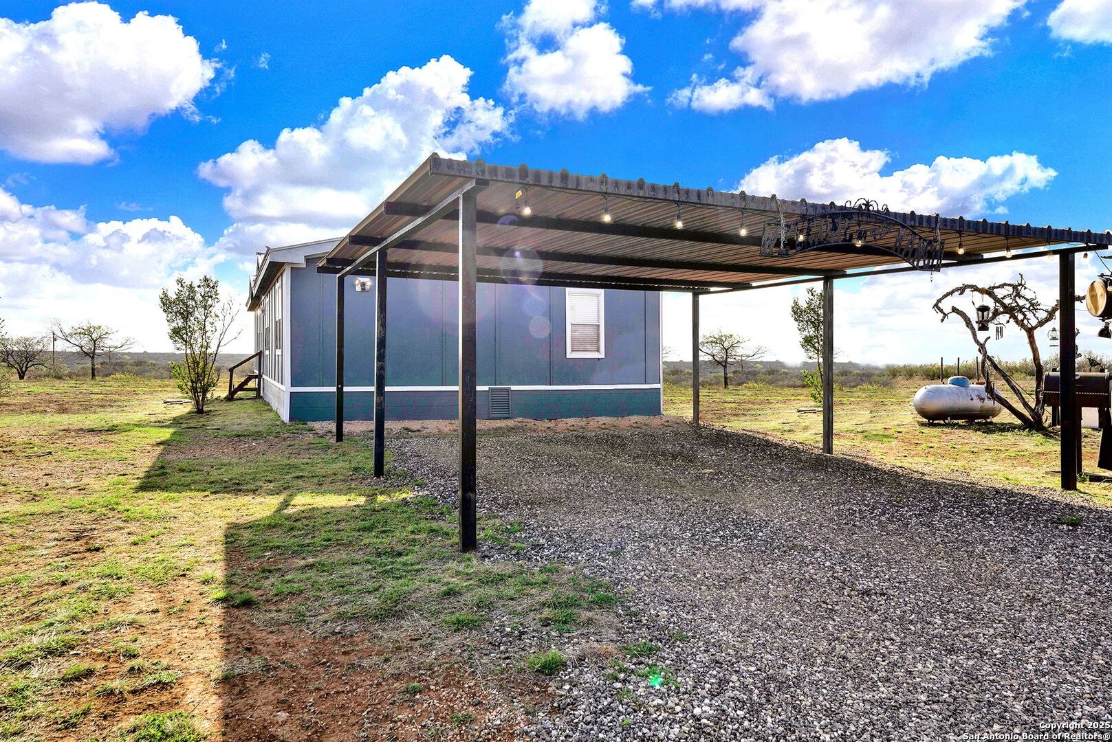 452 6620 Devine, TX 78016 - Photo 17 of 49