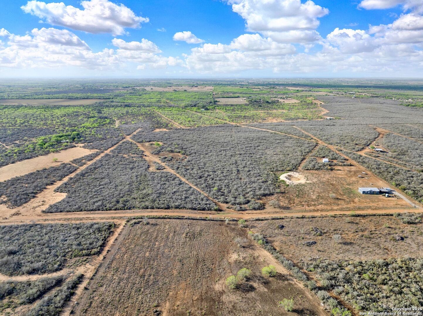 452 6620 Devine, TX 78016 - Photo 3 of 49