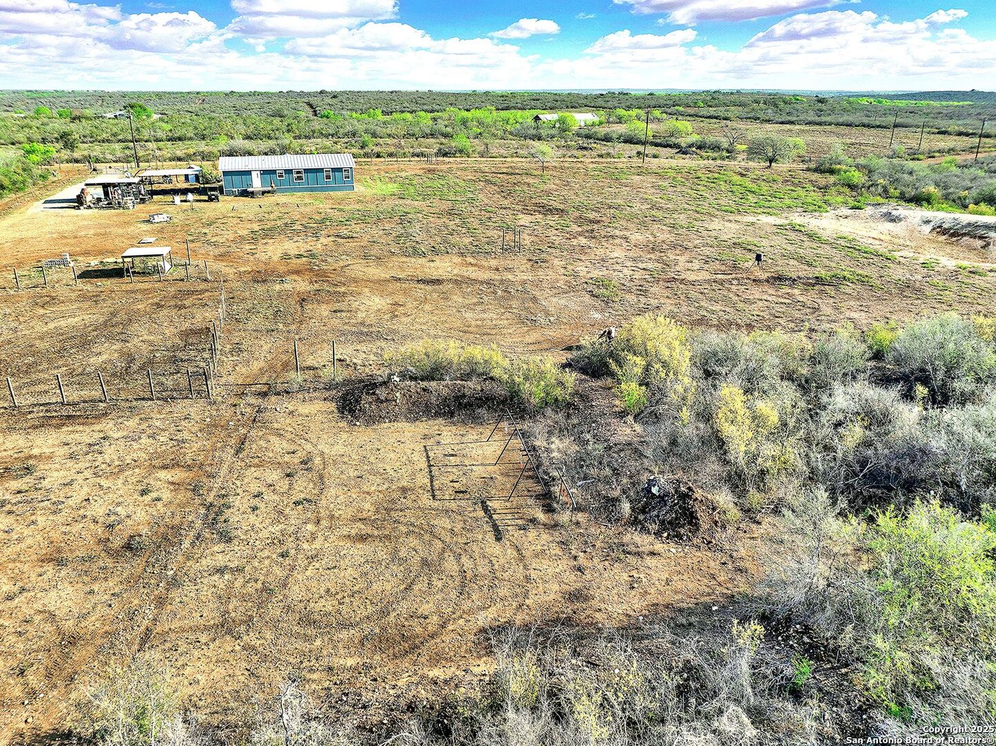 452 6620 Devine, TX 78016 - Photo 10 of 49