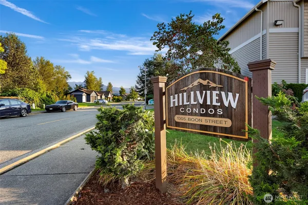 $275,000 | 1305 Boon Street, Unit 209, Sumas, WA 98295