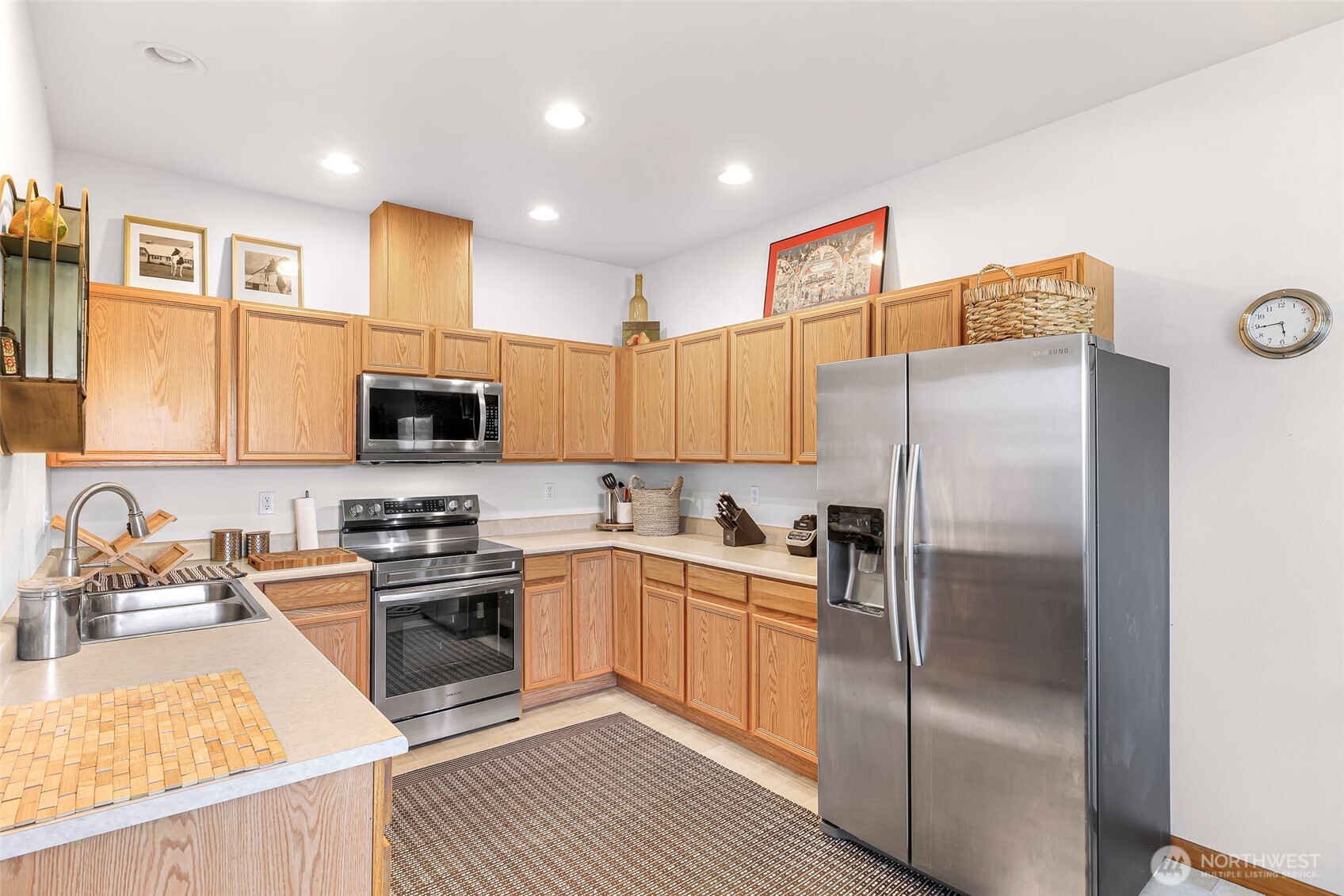 1305 Boon Street, Unit 209 Sumas, WA 98295 - Photo 16 of 32