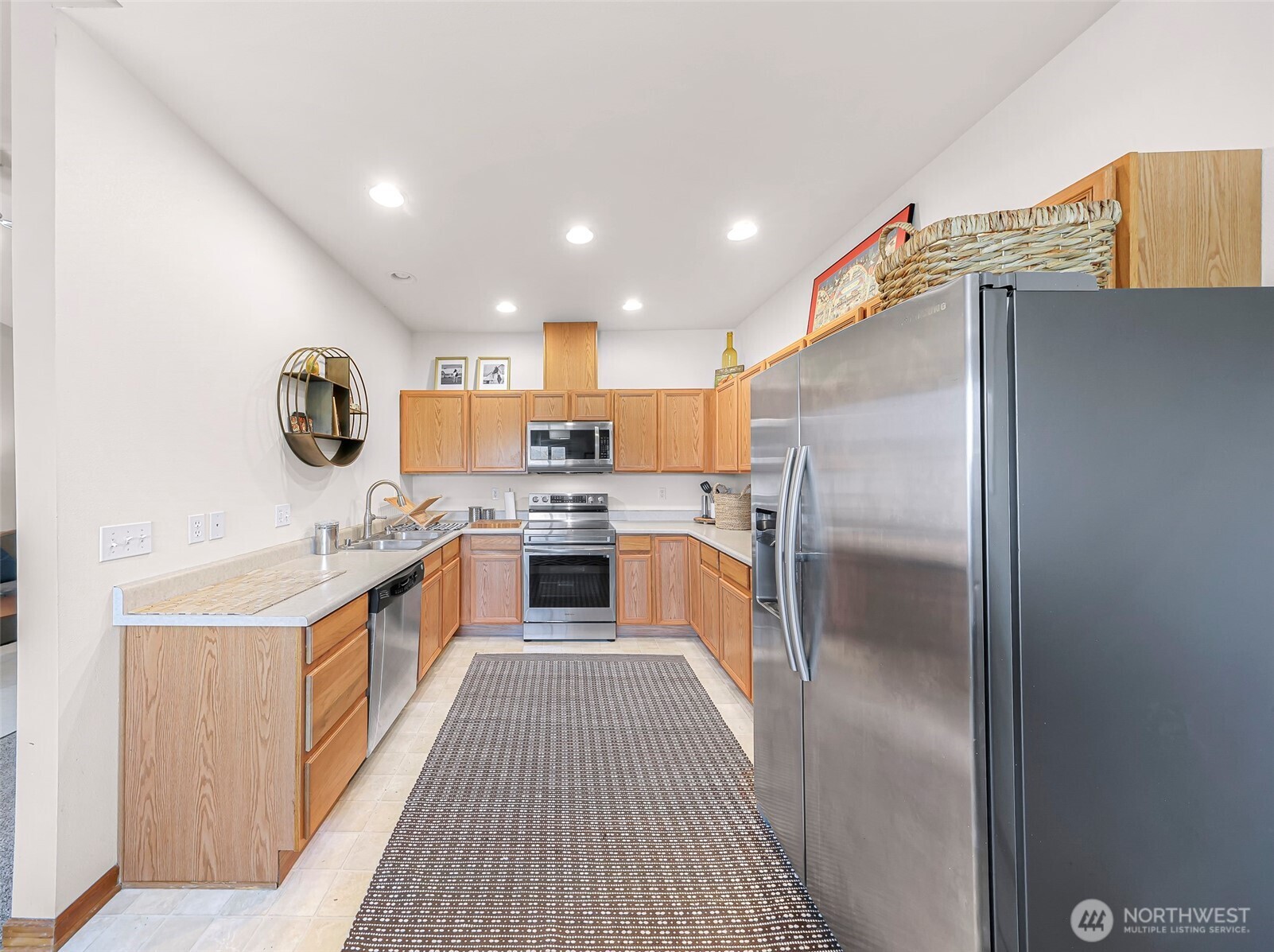 1305 Boon Street, Unit 209 Sumas, WA 98295 - Photo 17 of 32