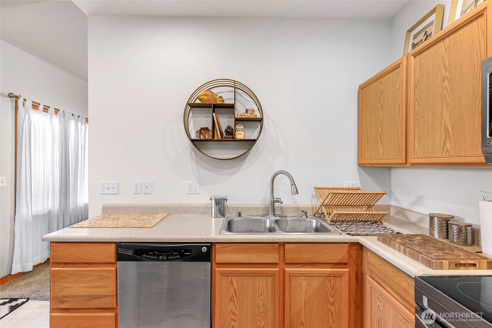 1305 Boon Street, Unit 209 Sumas, WA 98295 - Photo 22 of 32