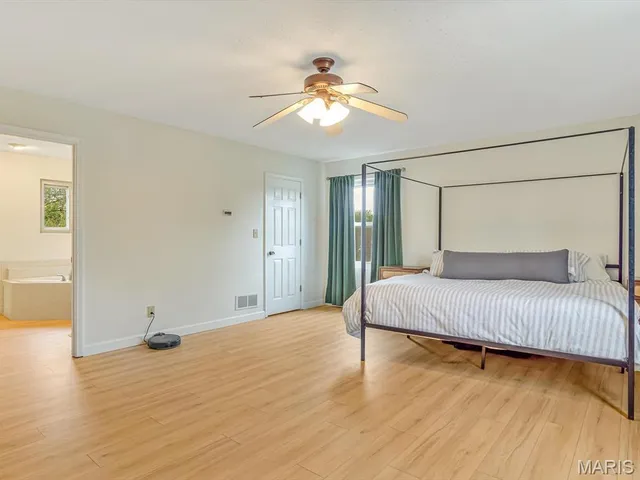 $349,900 | 1005 Daniel Drive, Maryville, IL 62062