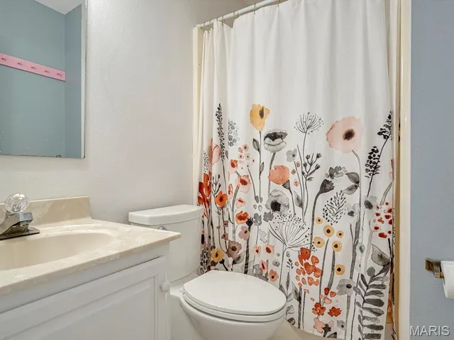 $349,900 | 1005 Daniel Drive, Maryville, IL 62062