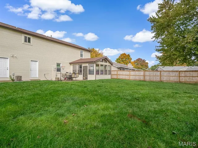 $349,900 | 1005 Daniel Drive, Maryville, IL 62062