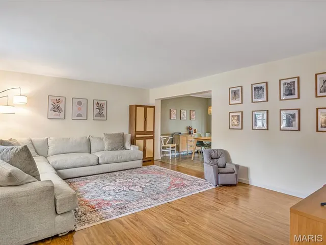 $349,900 | 1005 Daniel Drive, Maryville, IL 62062