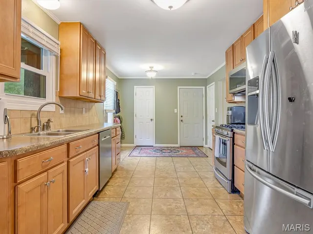 $349,900 | 1005 Daniel Drive, Maryville, IL 62062