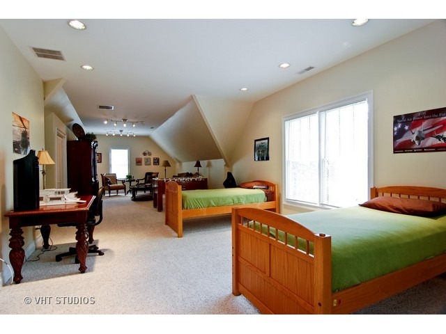 399 Ela Road Inverness, IL 60067 - Photo 8 of 14