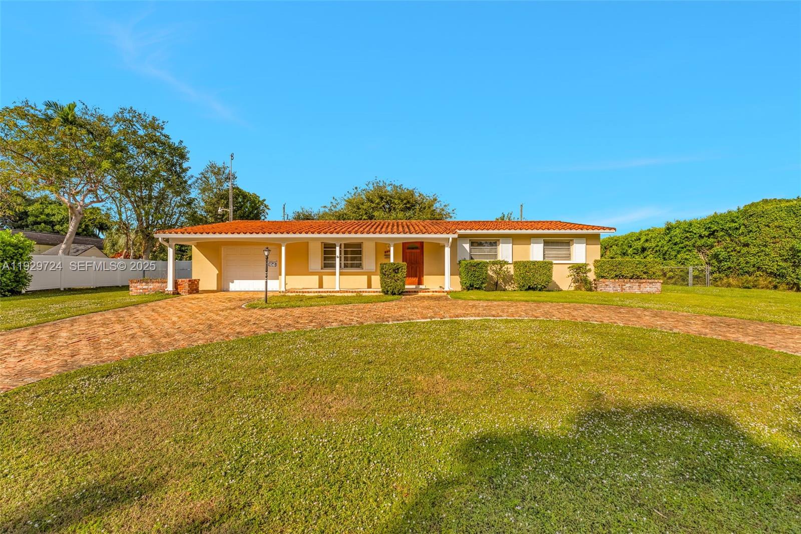 8345 Southwest 98th Street Miami, FL 33156 - Photo 2 of 24 Gallery Image 2