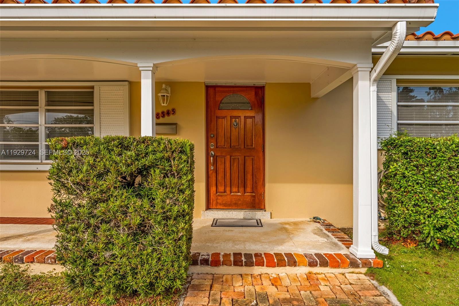 8345 Southwest 98th Street Miami, FL 33156 - Photo 5 of 24 Gallery Image 5