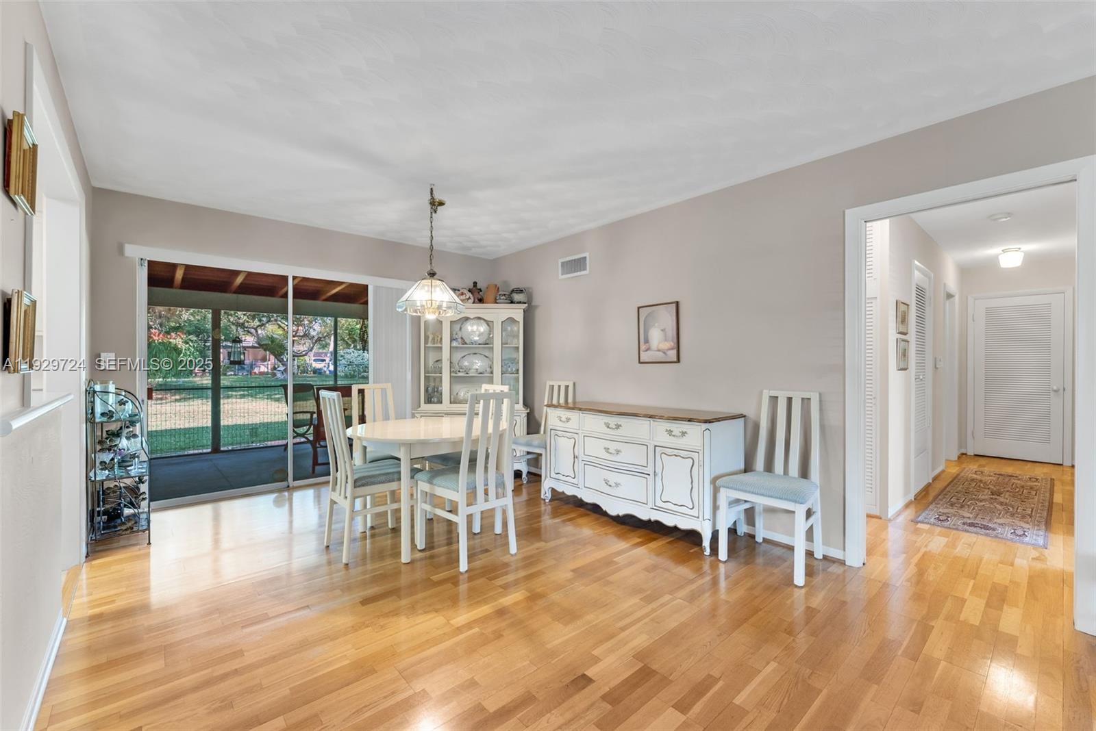 8345 Southwest 98th Street Miami, FL 33156 - Photo 8 of 24 Gallery Image 8