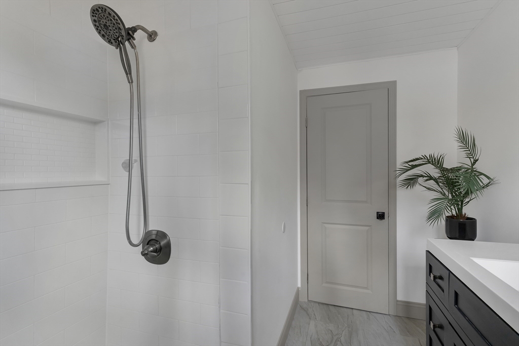 40 Brick Kiln Road North Attleboro, MA 02760 - Photo 25 of 33