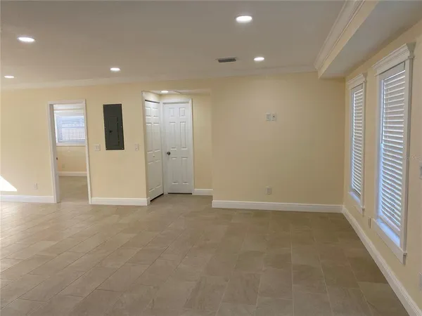 $2,450 | 5312 Birch Avenue, Sarasota, FL 34233